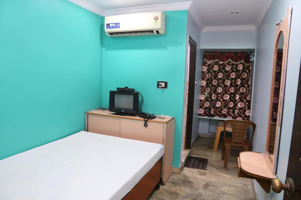 Vani Lodge Visakhapatnam Exterior foto